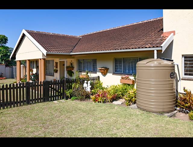 4 BEDROOM TOWNHOUSE FOR SALE IN WESTVILLE